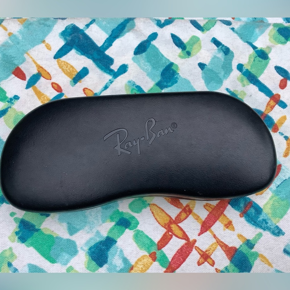 Ray-Ban Eyeglass Holder